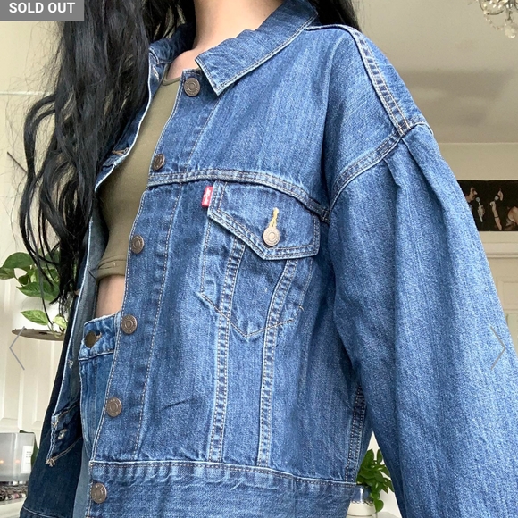 Levi's Jackets & Blazers - Levi's Trucker Jacket Pleated Sleeve Princess Di LAST ONE!